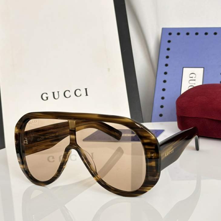 Picture of Gucci Sunglasses _SKUfw79478908fw